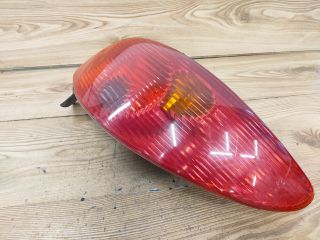 bontott PEUGEOT 206 Jobb Hátsó Lámpa