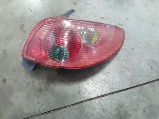 bontott PEUGEOT 206 Jobb Hátsó Lámpa