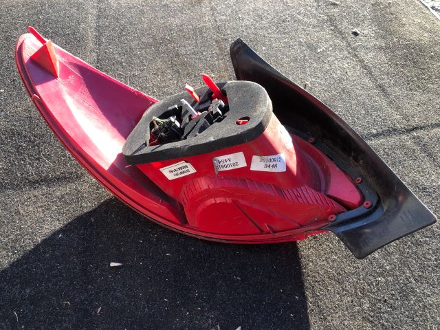 bontott PEUGEOT 206 Jobb Hátsó Lámpa