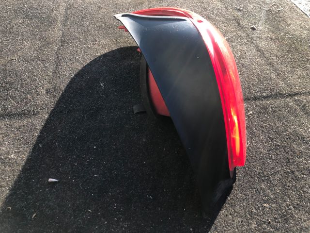 bontott PEUGEOT 206 Jobb Hátsó Lámpa