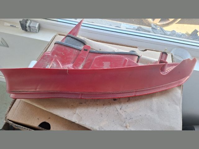 bontott PEUGEOT 206 Jobb Hátsó Lámpa