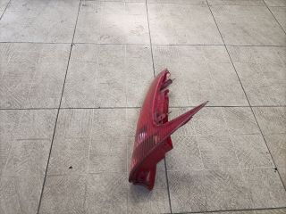 bontott PEUGEOT 206 Jobb Hátsó Lámpa