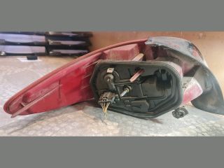 bontott PEUGEOT 206 Jobb Hátsó Lámpa