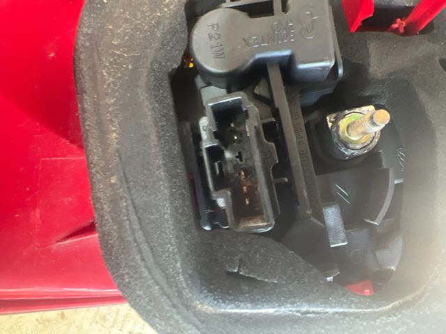 bontott PEUGEOT 206 Jobb Hátsó Lámpa