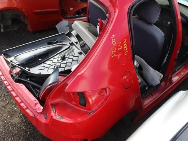 bontott PEUGEOT 206 Jobb hátsó Sárvédő