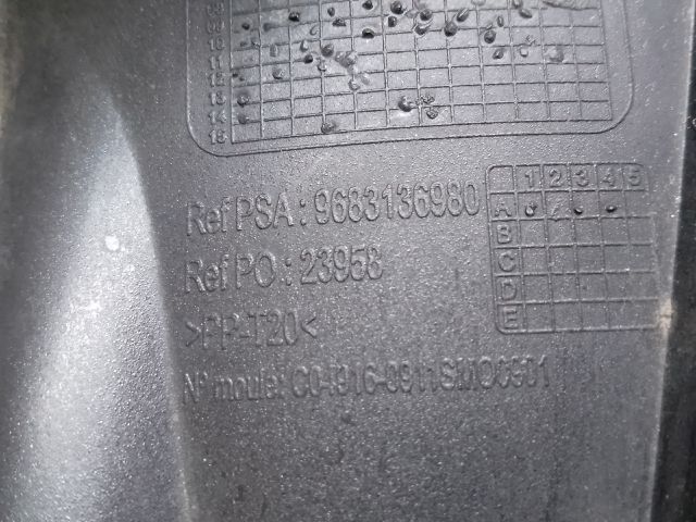 bontott PEUGEOT 206 Jobb Ködfényszóró Lámpakeret