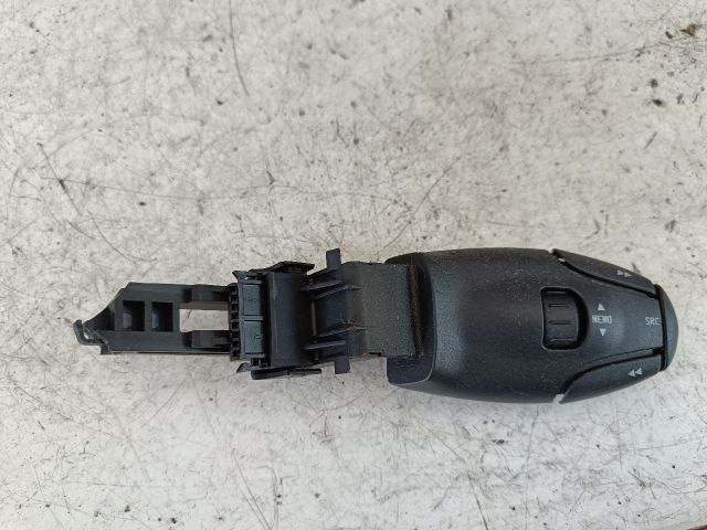 bontott PEUGEOT 206 Jobb Multikormány Kapcsoló