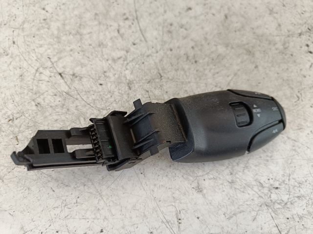 bontott PEUGEOT 206 Jobb Multikormány Kapcsoló