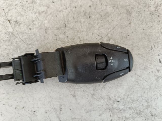 bontott PEUGEOT 206 Jobb Multikormány Kapcsoló