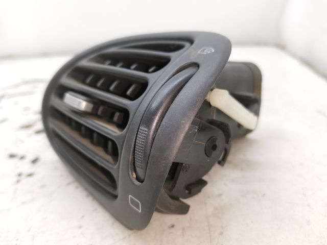 bontott PEUGEOT 206 Jobb Szellőző