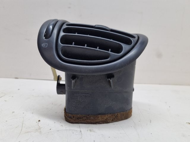 bontott PEUGEOT 206 Jobb Szellőző