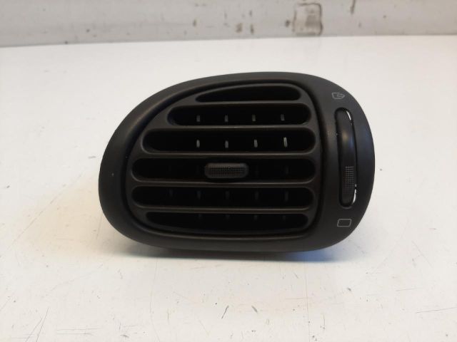 bontott PEUGEOT 206 Jobb Szellőző