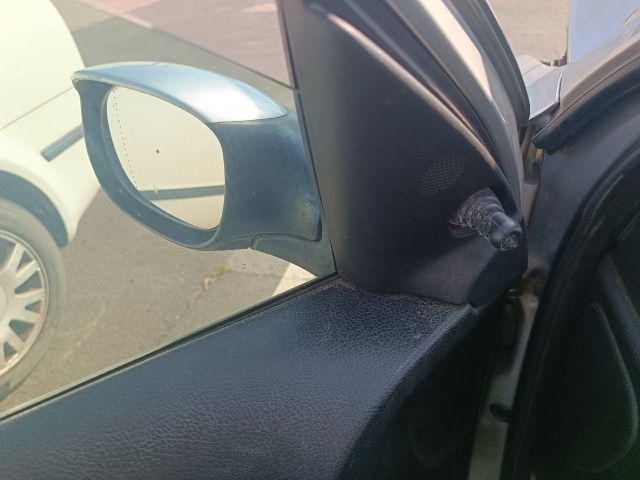 bontott PEUGEOT 206 Kalaptartó