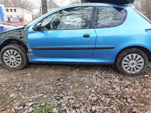 bontott PEUGEOT 206 Klíma Kondenzátor