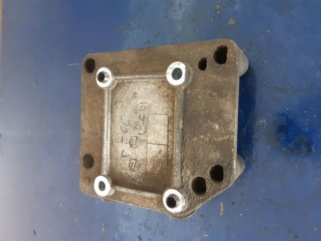 bontott PEUGEOT 206 Klíma Tartó Bak