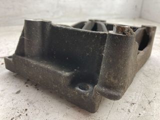 bontott PEUGEOT 206 Klímakompresszor Tartó Bak