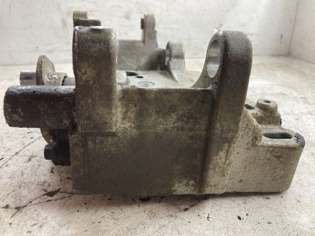 bontott PEUGEOT 206 Klímakompresszor Tartó Bak