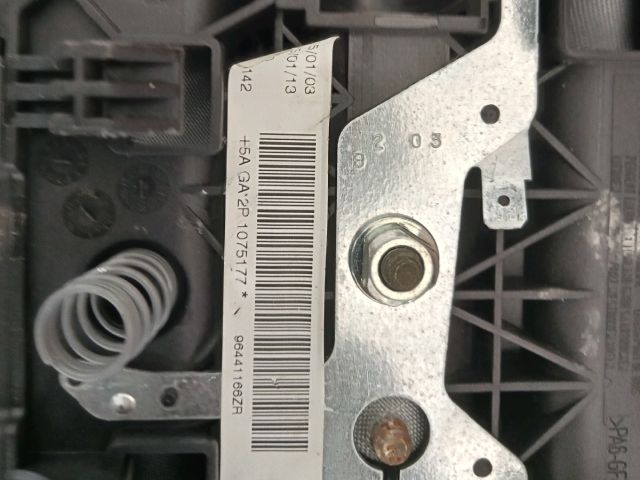 bontott PEUGEOT 206 Kormánylégzsák