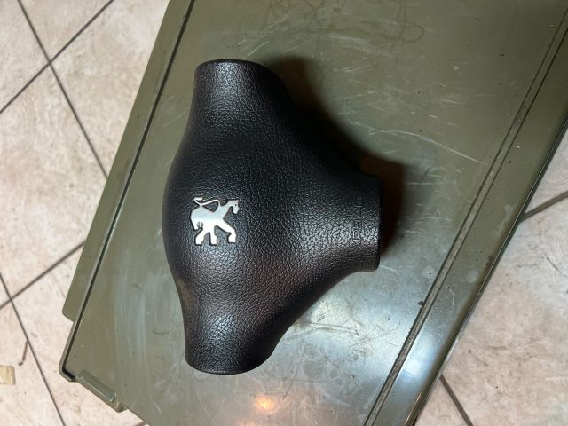 bontott PEUGEOT 206 Kormánylégzsák