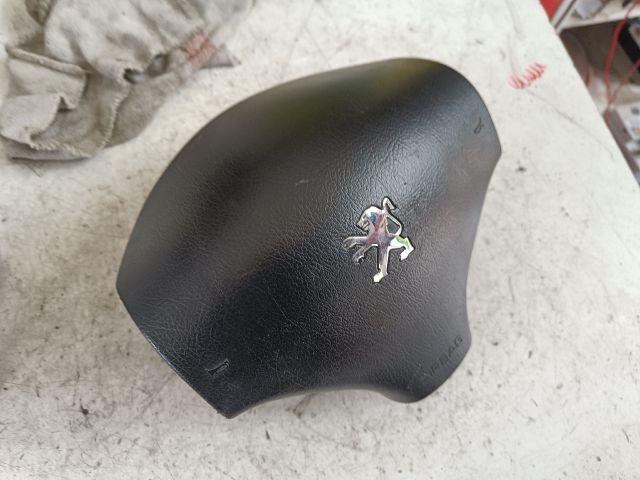 bontott PEUGEOT 206 Kormánylégzsák