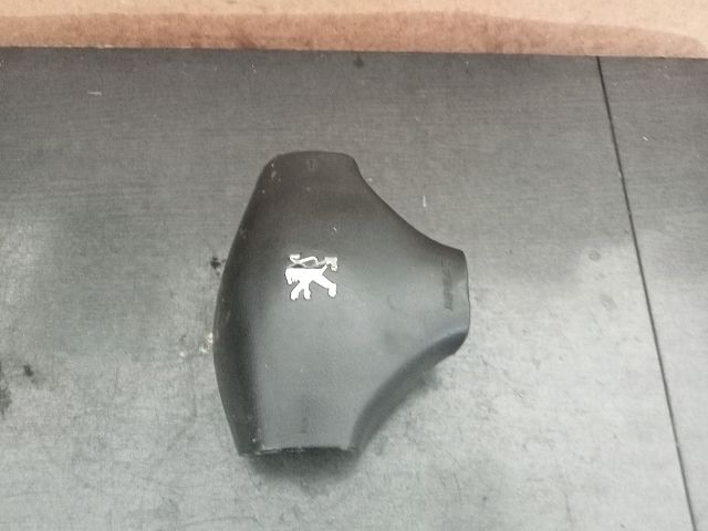 bontott PEUGEOT 206 Kormánylégzsák