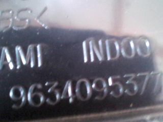 bontott PEUGEOT 206 Középkonzol Keret