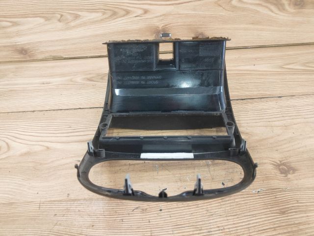 bontott PEUGEOT 206 Középkonzol Keret