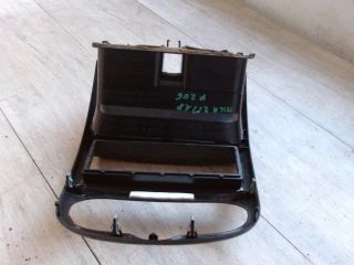 bontott PEUGEOT 206 Középkonzol Keret