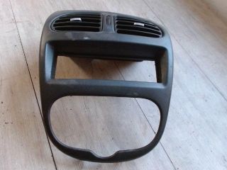 bontott PEUGEOT 206 Középkonzol Keret