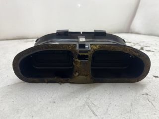 bontott PEUGEOT 206 Középső Szellőző