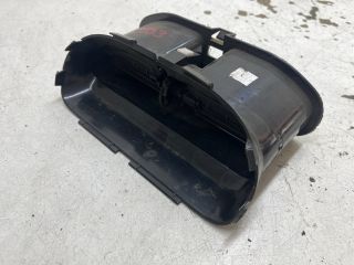 bontott PEUGEOT 206 Középső Szellőző