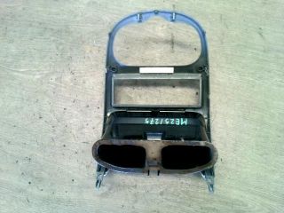 bontott PEUGEOT 206 Középső Szellőző