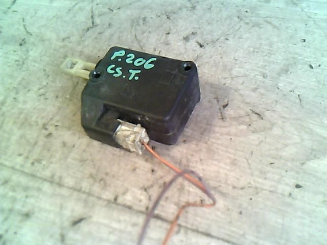bontott PEUGEOT 206 Központizár Motor Csomagtérajtó