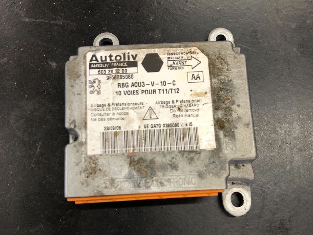 bontott PEUGEOT 206 Légzsák Elektronika