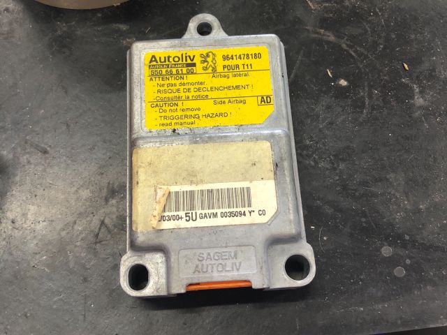 bontott PEUGEOT 206 Légzsák Indító Modul Oldallégzsák