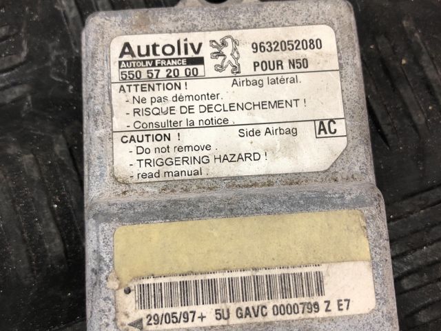 bontott PEUGEOT 206 Légzsák Indító Modul Oldallégzsák