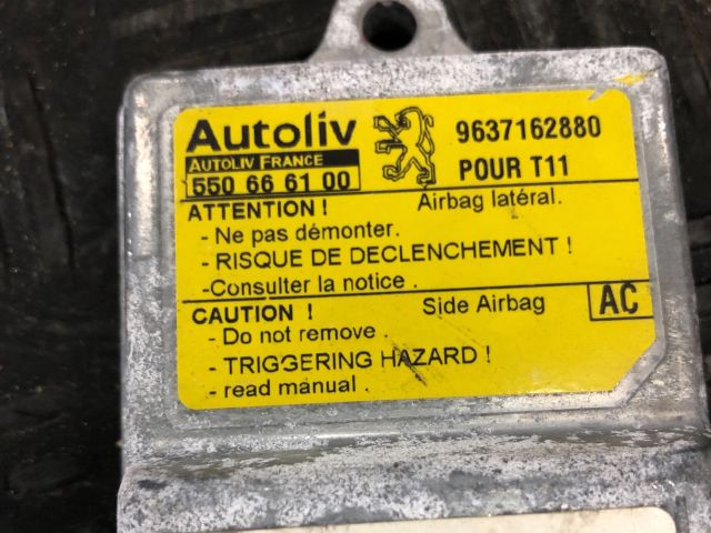 bontott PEUGEOT 206 Légzsák Indító Modul Oldallégzsák