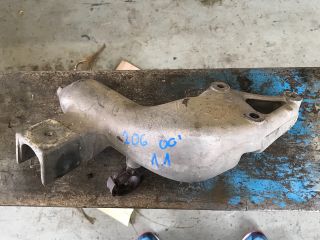 bontott PEUGEOT 206 Motor Tartó Bak (Fém)