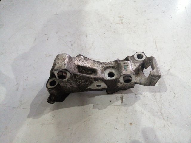 bontott PEUGEOT 206 Motor Tartó Bak (Fém)