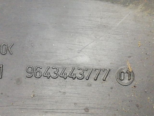 bontott PEUGEOT 206 Motorháztető Díszléc Jobb