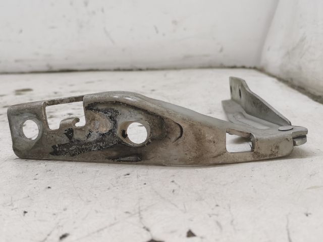 bontott PEUGEOT 206 Motorháztető Jobb Zsanér