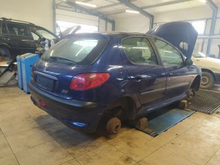 bontott PEUGEOT 206 Motorháztető Nyitó Bowden