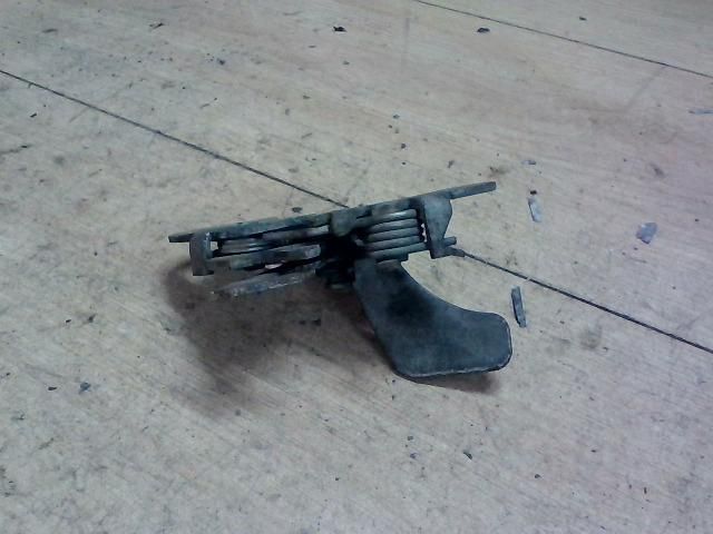 bontott PEUGEOT 206 Motorháztető Zárszerkezet