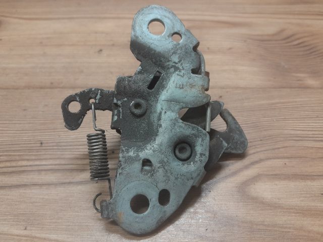 bontott PEUGEOT 206 Motorháztető Zárszerkezet