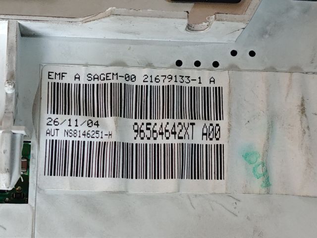 bontott PEUGEOT 206 Multifunkciós Kijelző