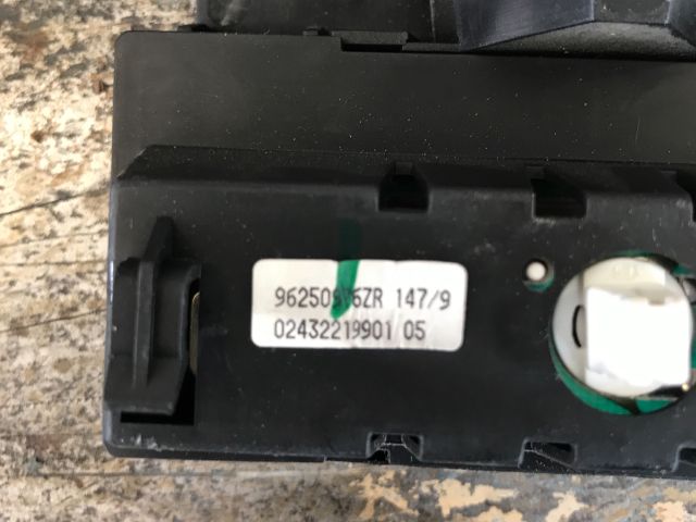 bontott PEUGEOT 206 Multifunkciós Kijelző