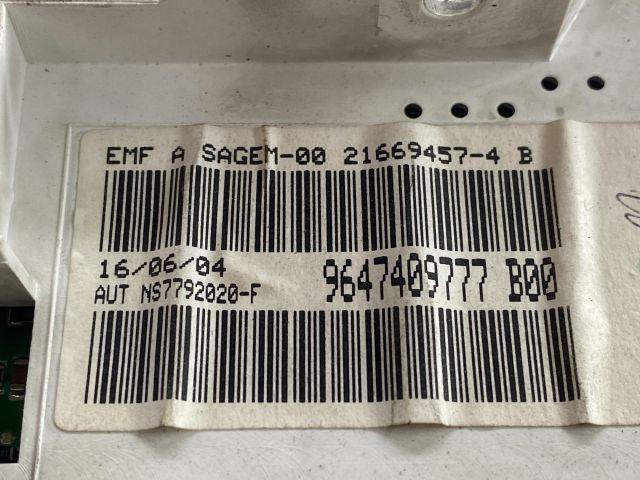 bontott PEUGEOT 206 Multifunkciós Kijelző