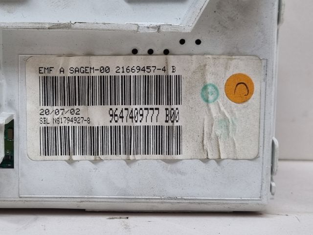 bontott PEUGEOT 206 Multifunkciós Kijelző