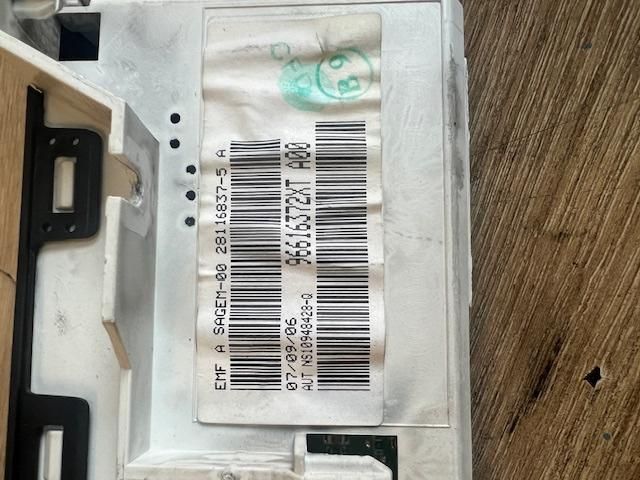 bontott PEUGEOT 206 Multifunkciós Kijelző