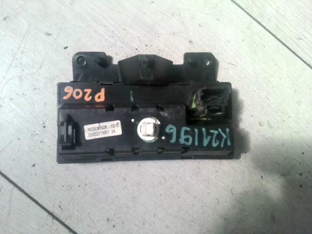 bontott PEUGEOT 206 Óra (Időmérő)